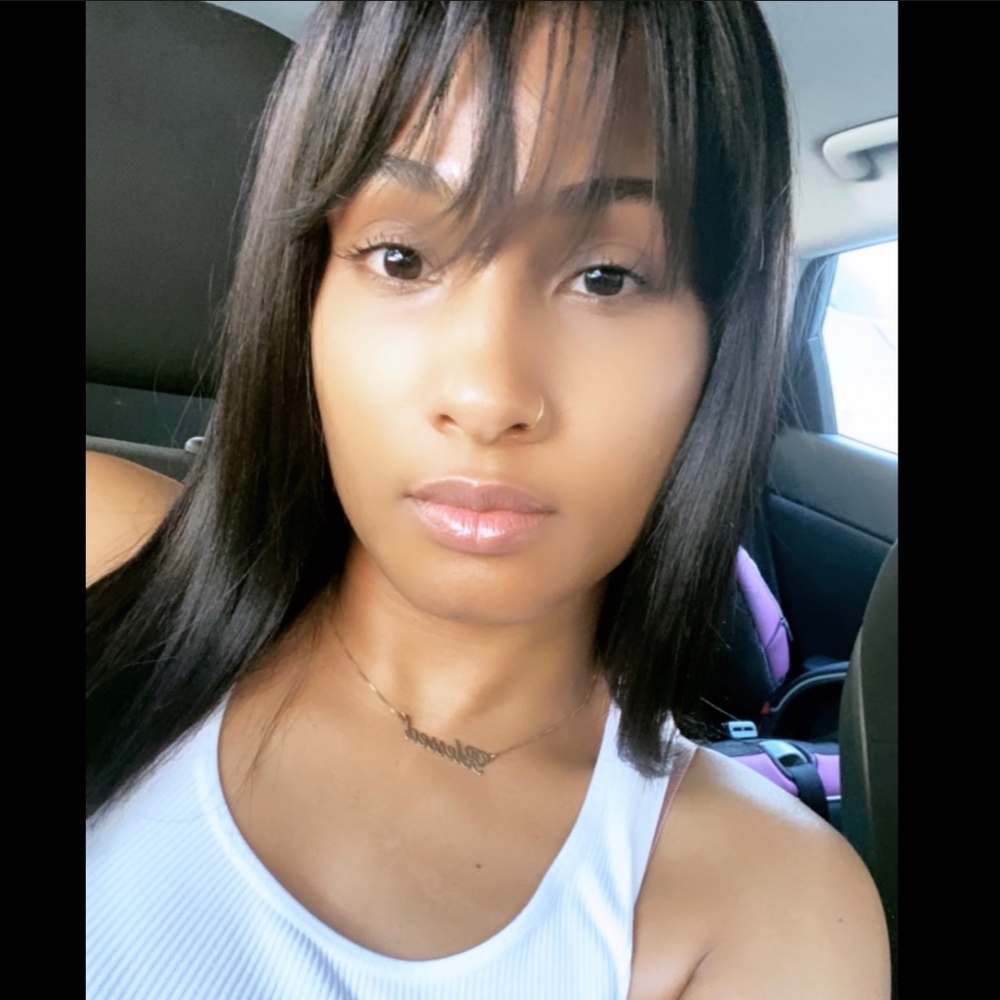 Meet your Posher, Ashley